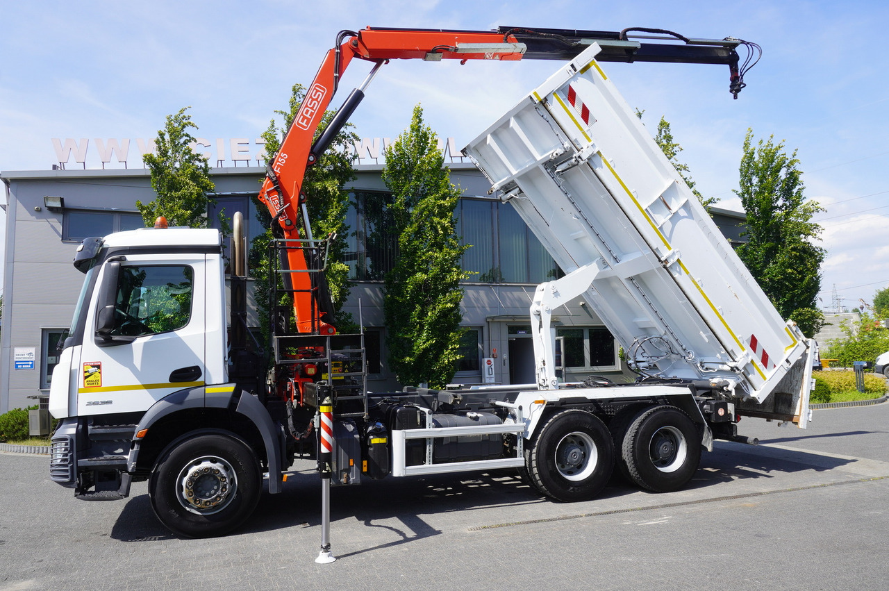 MERCEDES-BENZ AROCS 2636 / Fassi F155A.0.22 crane 6t / 120 tho. km / 3-sided dump truck / 2 x Bordmatic - Camion benne, Camion grue: photos 5 MERCEDES-BENZ AROCS 2636 / Fassi F155A.0.22 crane 6t / 120 tho. km / 3-sided dump truck / 2 x Bordmatic - Camion benne, Camion grue: photos 5