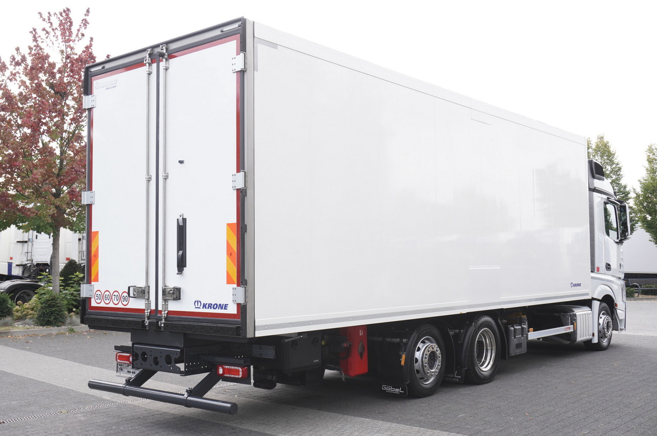 MERCEDES-BENZ Actros 2545 MP5 6×2 E6 / KRONE REFRIGERATOR 40 pallets Bitemperature Doppelstock / high 2.7m - Camion frigorifique: photos 4 MERCEDES-BENZ Actros 2545 MP5 6×2 E6 / KRONE REFRIGERATOR 40 pallets Bitemperature Doppelstock / high 2.7m - Camion frigorifique: photos 4