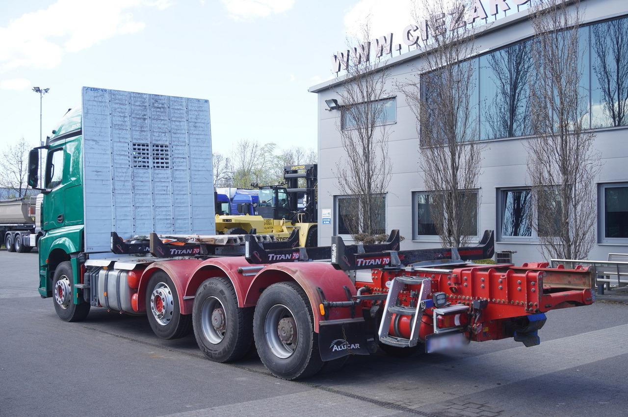 Mercedes-Benz Arocs 3563 8 × 4 / 630 HP / steered axle / Logging superstructure - Camion grumier: photos 5 Mercedes-Benz Arocs 3563 8 × 4 / 630 HP / steered axle / Logging superstructure - Camion grumier: photos 5