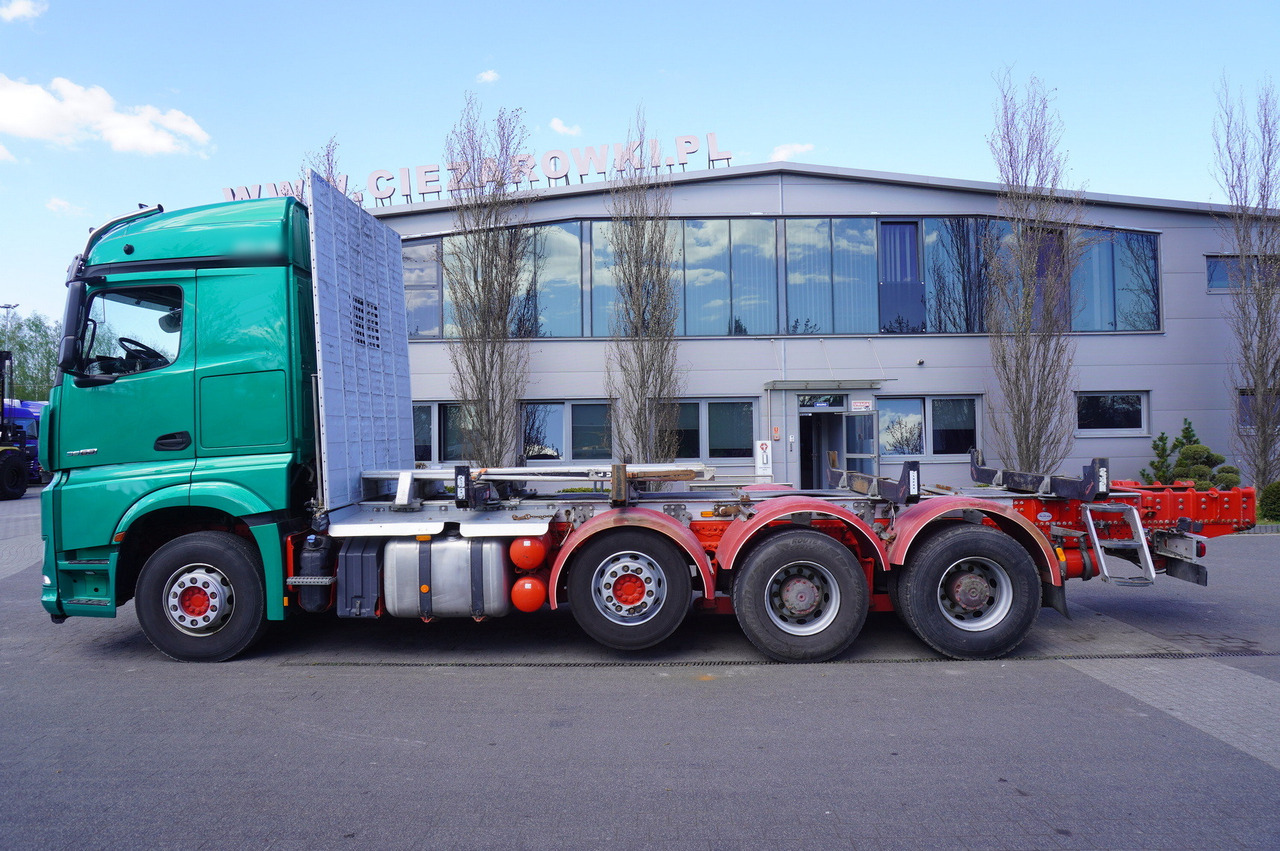 Mercedes-Benz Arocs 3563 8 × 4 / 630 HP / steered axle / Logging superstructure - Châssis cabine: photos 4 Mercedes-Benz Arocs 3563 8 × 4 / 630 HP / steered axle / Logging superstructure - Châssis cabine: photos 4