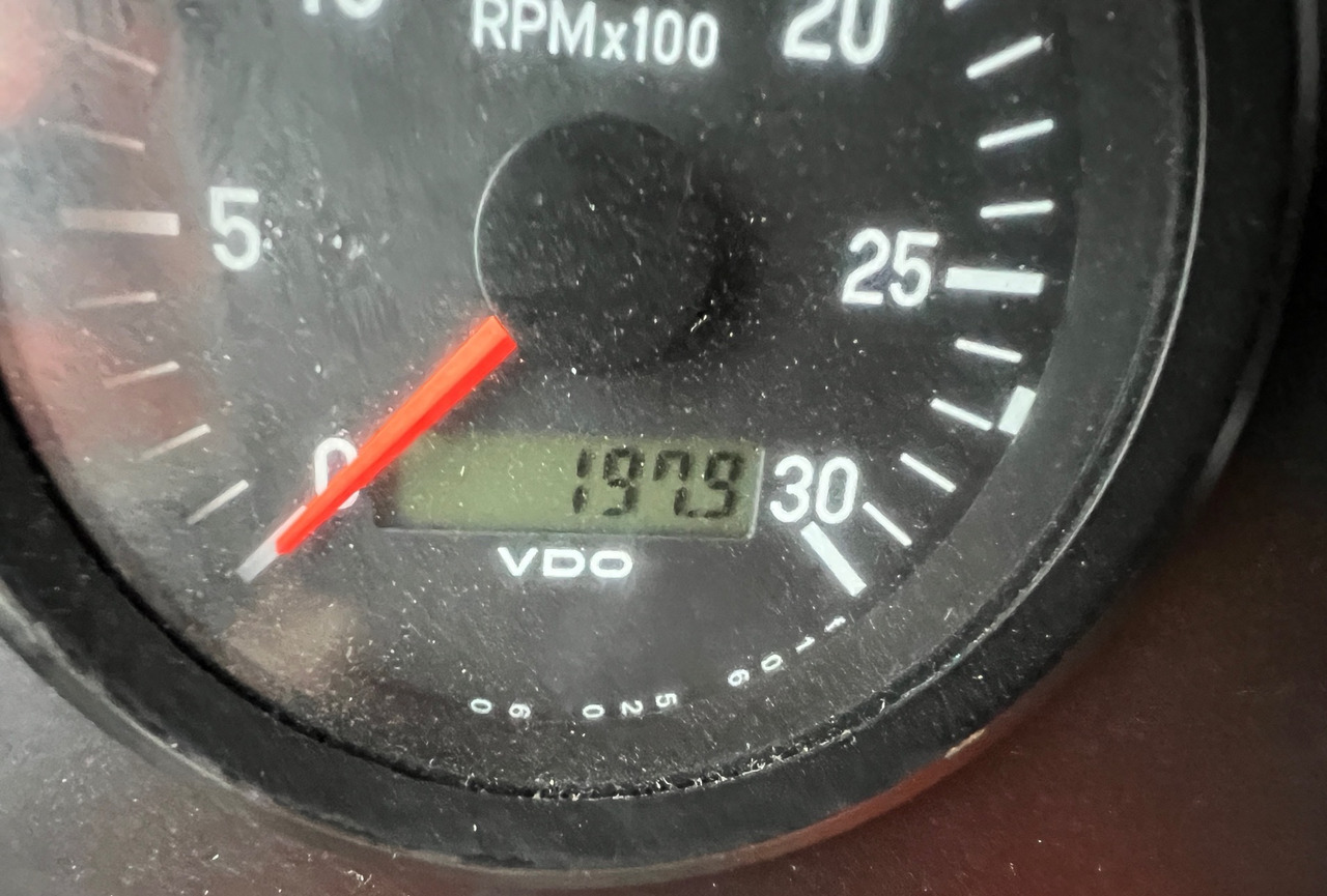 Tracteur portuaire NICOLAS ASM14.4-4.1 terminal tractor 8x2x8 / 200 MTH: photos 6