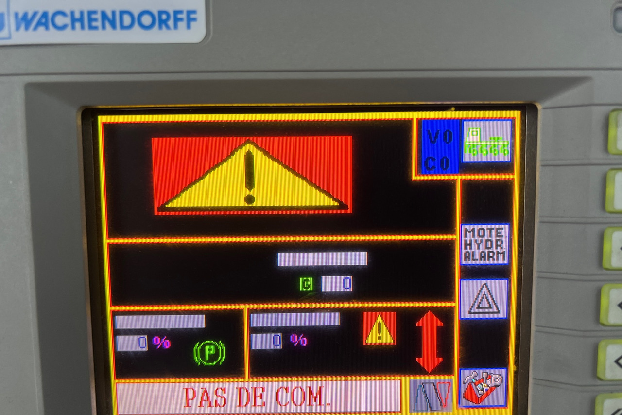 Tracteur portuaire NICOLAS ASM14.4-4.1 terminal tractor 8x2x8 / 200 MTH: photos 12