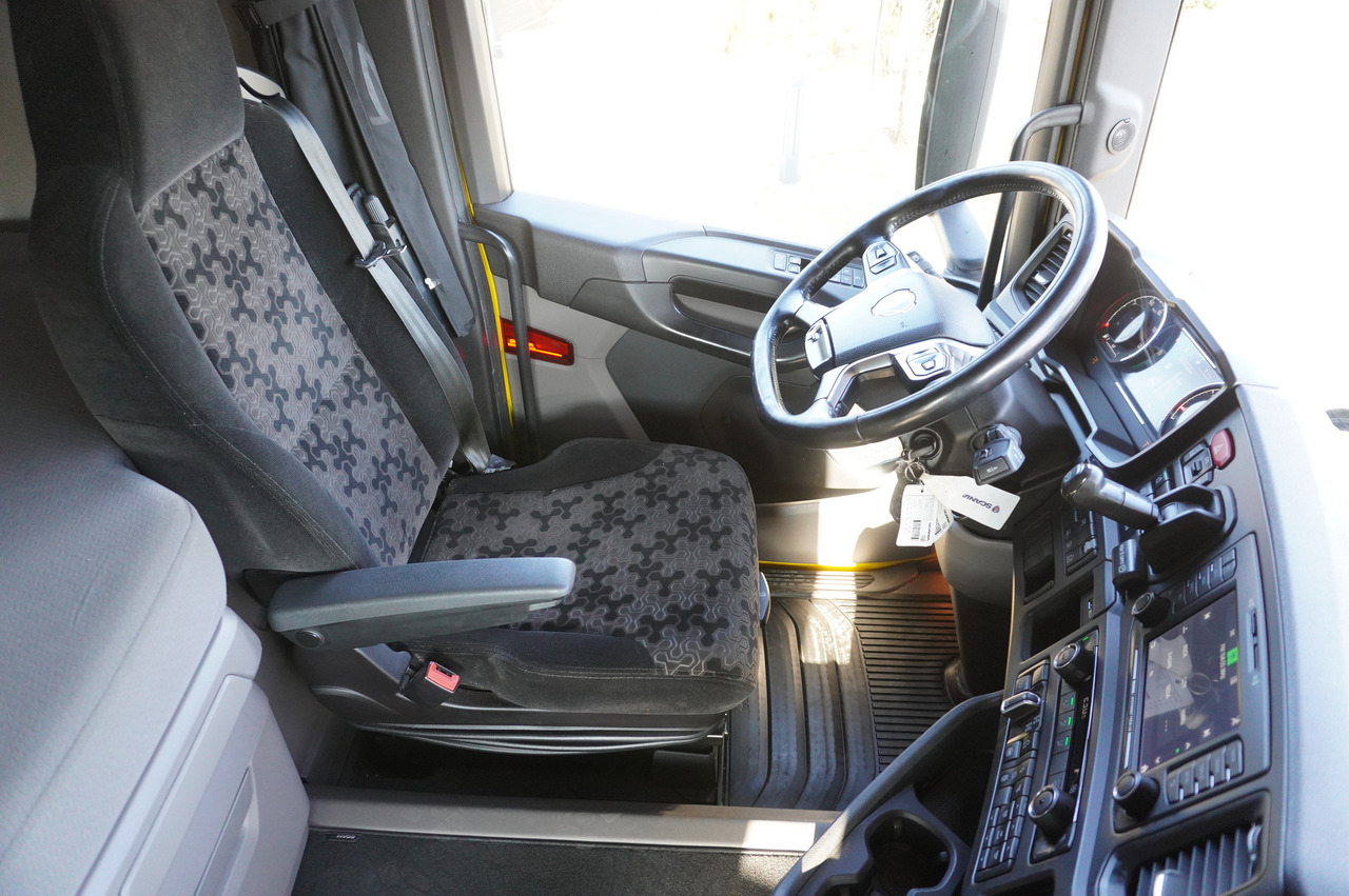 Camion à rideaux coulissants SCANIA R650 V8 8x4 /4 / 2020 / Curtainsider 23 EPAL: photos 26