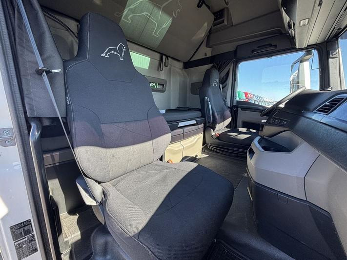 Tracteur routier MAN TGX 18.510 4×2 tractor unit / Sleeper cab 2 beds / 2023 / 4 units: photos 16 Tracteur routier MAN TGX 18.510 4×2 tractor unit / Sleeper cab 2 beds / 2023 / 4 units: photos 16