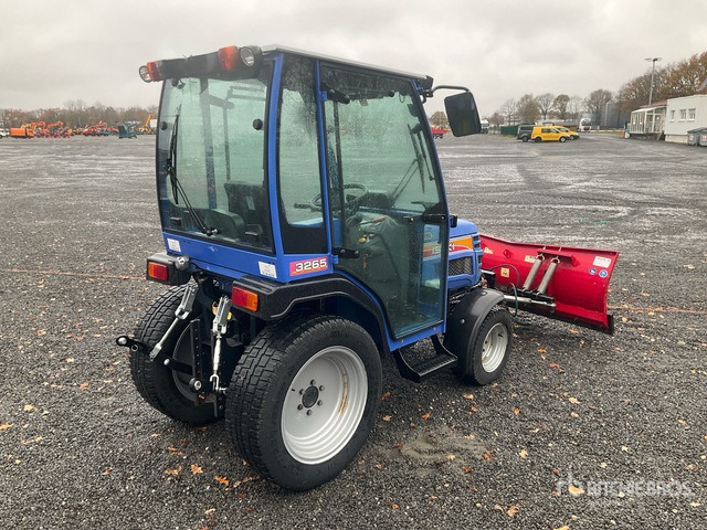 2015 Iseki TM3265HR 4WD Utility Tractor - Tracteur agricole: photos 4 2015 Iseki TM3265HR 4WD Utility Tractor - Tracteur agricole: photos 4