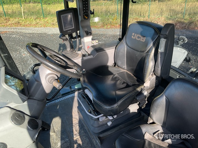 2016 JCB Fastrac 4220 4WD Tractor - Tracteur agricole: photos 5 2016 JCB Fastrac 4220 4WD Tractor - Tracteur agricole: photos 5