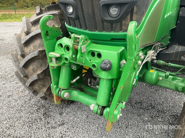 2018 John Deere 6215R Utility Tractor - Micro tracteur: photos 4 2018 John Deere 6215R Utility Tractor - Micro tracteur: photos 4