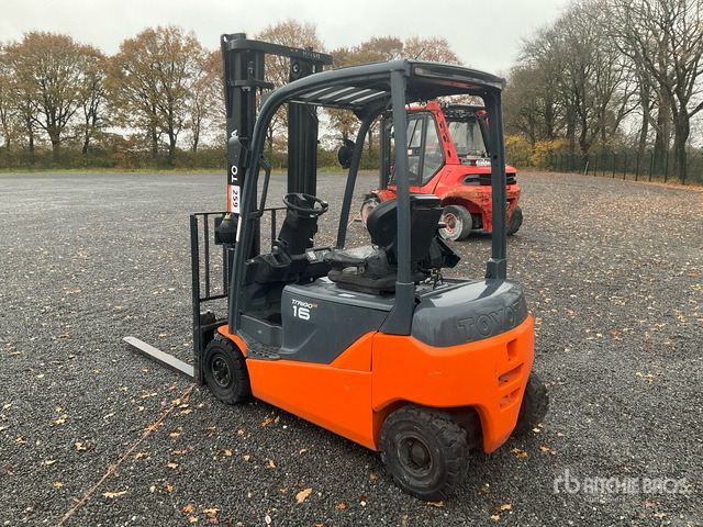 2019 Toyota 8FBM16T (Inoperable) Electric Forklift - Chariot élévateur électrique: photos 4 2019 Toyota 8FBM16T (Inoperable) Electric Forklift - Chariot élévateur électrique: photos 4