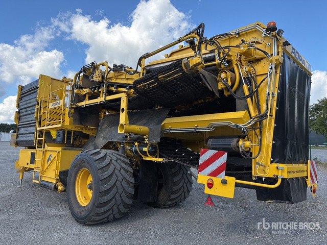 2022 ROPA Keiler 2 Pull Type 2 Row Potato Harvester - Arracheuse de pommes de terre: photos 4 2022 ROPA Keiler 2 Pull Type 2 Row Potato Harvester - Arracheuse de pommes de terre: photos 4