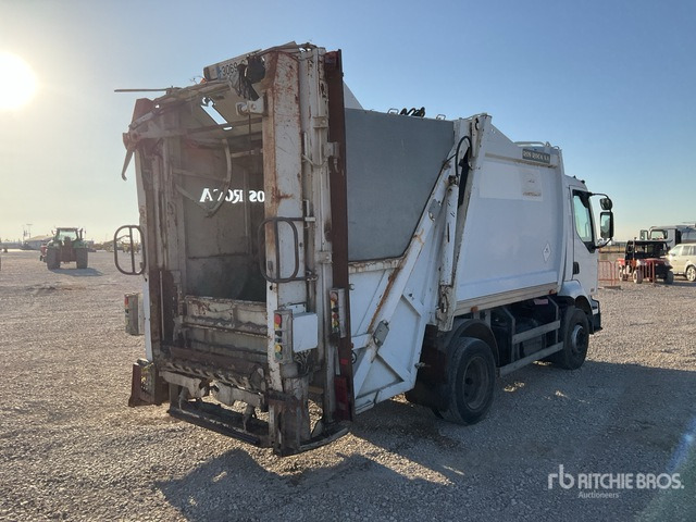 2004 Renault 220 DCI 4x2 Waste Collection Truck - Broyeur/ Épareuse: photos 3 2004 Renault 220 DCI 4x2 Waste Collection Truck - Broyeur/ Épareuse: photos 3