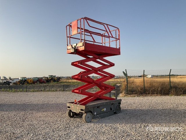 2007 Haulotte Compact 10 Electric (Inoperable) Scissor Lift - Nacelle ciseaux: photos 1 2007 Haulotte Compact 10 Electric (Inoperable) Scissor Lift - Nacelle ciseaux: photos 1