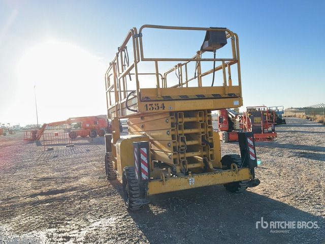 2007 Haulotte H18SX 4x4 Diesel Scissor Lift - Nacelle ciseaux: photos 3 2007 Haulotte H18SX 4x4 Diesel Scissor Lift - Nacelle ciseaux: photos 3