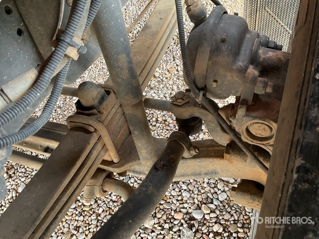 2007 Mercedes-Benz Atego 1524 2007 Toimil 120 3S 4330 kg on 4x2 Flatbed Truck with Crane - Camion plateau, Camion grue: photos 5 2007 Mercedes-Benz Atego 1524 2007 Toimil 120 3S 4330 kg on 4x2 Flatbed Truck with Crane - Camion plateau, Camion grue: photos 5