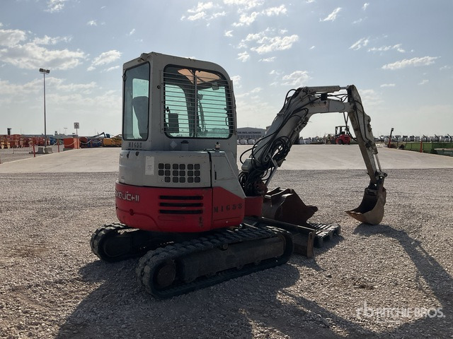 2008 Takeuchi TB138FR Mini Excavator: <6.6t - Mini pelle: photos 4 2008 Takeuchi TB138FR Mini Excavator: <6.6t - Mini pelle: photos 4