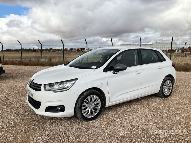2015 Citroen C4 BlueHDI Automobile - Voiture: photos 1 2015 Citroen C4 BlueHDI Automobile - Voiture: photos 1