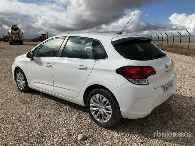 2015 Citroen C4 BlueHDI Automobile - Voiture: photos 2 2015 Citroen C4 BlueHDI Automobile - Voiture: photos 2
