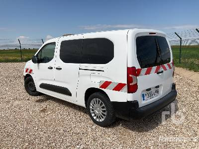 TOYOTA PROACE - Fourgon utilitaire: photos 2 TOYOTA PROACE - Fourgon utilitaire: photos 2