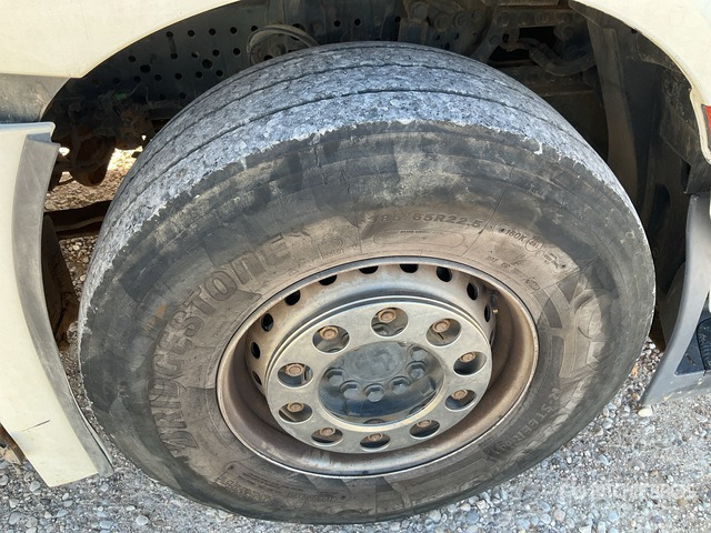 2016 Mercedes-Benz Actros 1851 LS 4x2 S/A Sleeper Truck Tractor - Tracteur routier: photos 5 2016 Mercedes-Benz Actros 1851 LS 4x2 S/A Sleeper Truck Tractor - Tracteur routier: photos 5