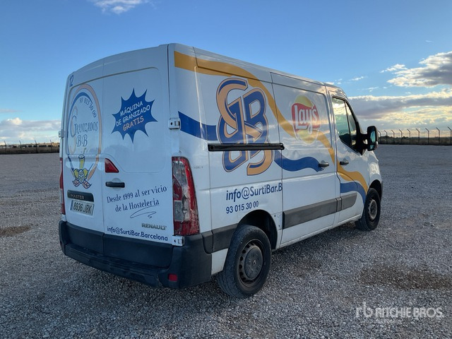 2014 Renault Master DCI100 Cargo Van - Véhicule utilitaire: photos 3 2014 Renault Master DCI100 Cargo Van - Véhicule utilitaire: photos 3