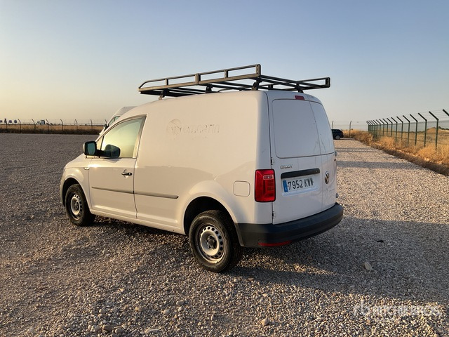 2019 Volkswagen Caddy 4x4 Cargo Van - Véhicule utilitaire: photos 1 2019 Volkswagen Caddy 4x4 Cargo Van - Véhicule utilitaire: photos 1