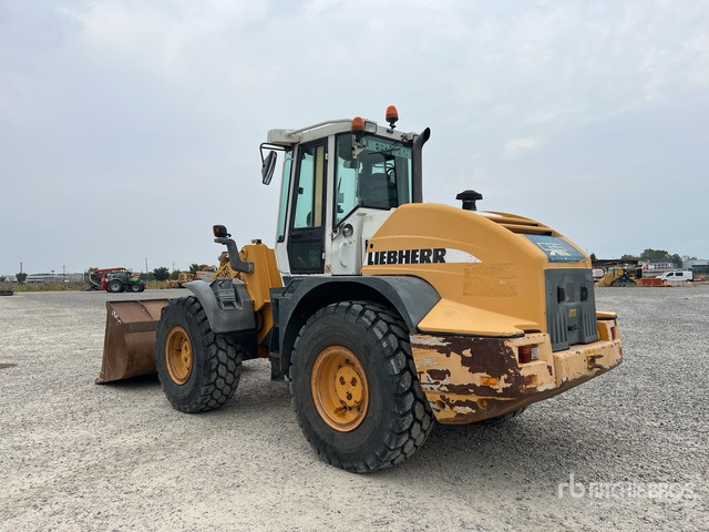2002 Liebherr L538 Pala gommata - Chargeuse sur pneus: photos 1 2002 Liebherr L538 Pala gommata - Chargeuse sur pneus: photos 1