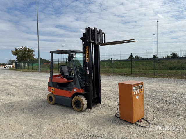 2005 Toyota 7FB18 1750 kg Electric Forklift - Chariot élévateur électrique: photos 4 2005 Toyota 7FB18 1750 kg Electric Forklift - Chariot élévateur électrique: photos 4