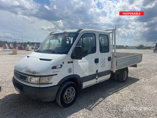 2006 Iveco Daily 35C12 Crew Cab (Inoperable) Flatbed Truck - Utilitaire plateau: photos 1 2006 Iveco Daily 35C12 Crew Cab (Inoperable) Flatbed Truck - Utilitaire plateau: photos 1
