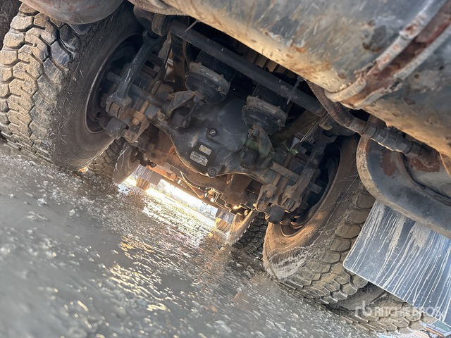 2006 Renault Kerax 420 dci 6x4 Vacuum Excavator Truck - Camion hydrocureur: photos 5 2006 Renault Kerax 420 dci 6x4 Vacuum Excavator Truck - Camion hydrocureur: photos 5