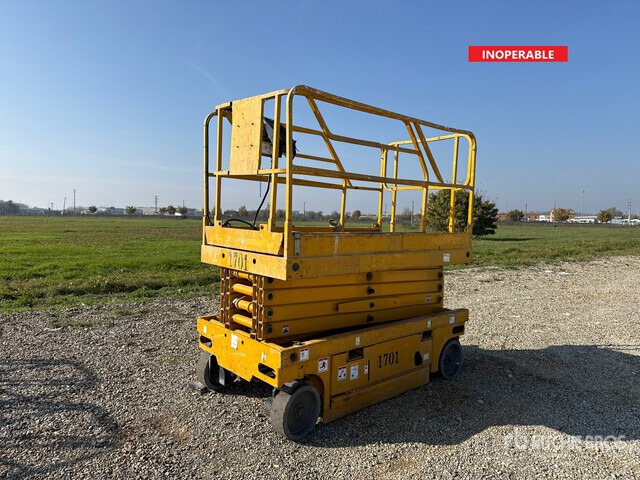 2007 Haulotte Compact12 (Inoperable) Scissor Lift - Nacelle ciseaux: photos 1 2007 Haulotte Compact12 (Inoperable) Scissor Lift - Nacelle ciseaux: photos 1