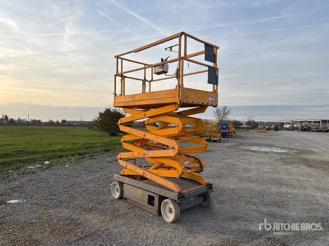 2013 Skyjack SJIII4626 Electric Scissor Lift - Nacelle ciseaux: photos 3 2013 Skyjack SJIII4626 Electric Scissor Lift - Nacelle ciseaux: photos 3