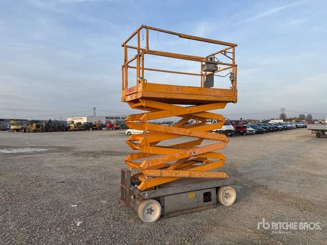2013 Skyjack SJIII4626 Electric Scissor Lift - Nacelle ciseaux: photos 2 2013 Skyjack SJIII4626 Electric Scissor Lift - Nacelle ciseaux: photos 2