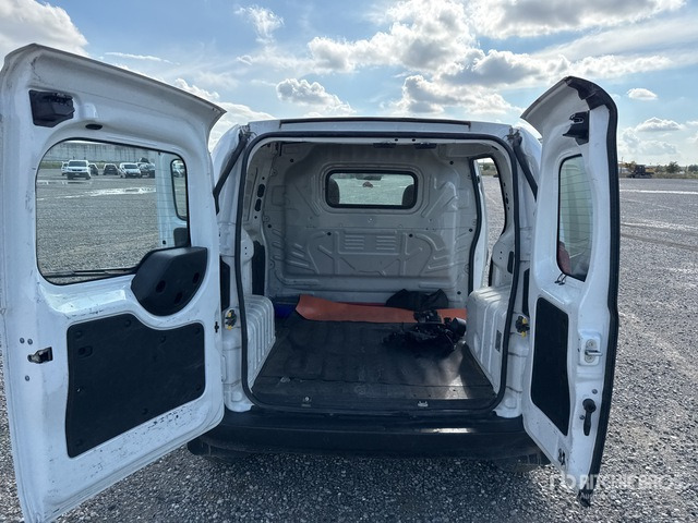 2015 Fiat Fiorino Autocarro furgonato - Fourgonnette: photos 5 2015 Fiat Fiorino Autocarro furgonato - Fourgonnette: photos 5