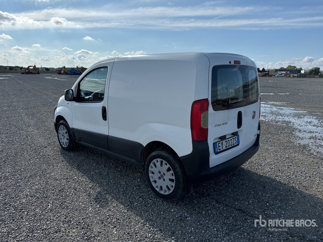 2015 Fiat Fiorino Autocarro furgonato - Fourgonnette: photos 3 2015 Fiat Fiorino Autocarro furgonato - Fourgonnette: photos 3