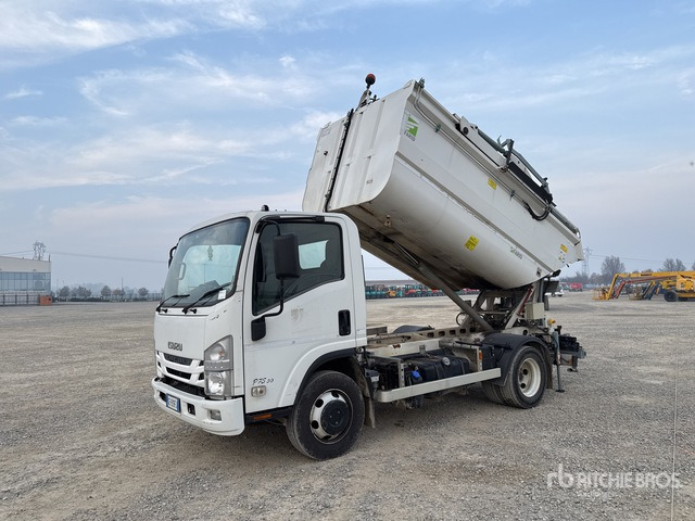 2016 Isuzu NPR 75 4x2 Waste Collection Truck - Benne à ordures ménagères: photos 1 2016 Isuzu NPR 75 4x2 Waste Collection Truck - Benne à ordures ménagères: photos 1