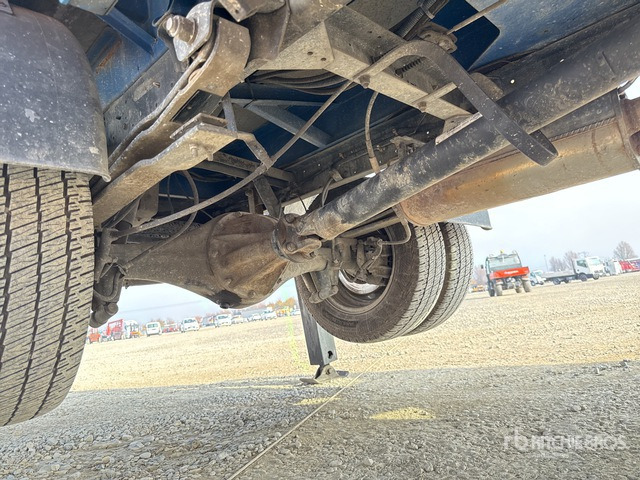 2016 Nissan 2016 Socage T318 18 m on Bucket Truck - Camion avec nacelle: photos 5 2016 Nissan 2016 Socage T318 18 m on Bucket Truck - Camion avec nacelle: photos 5