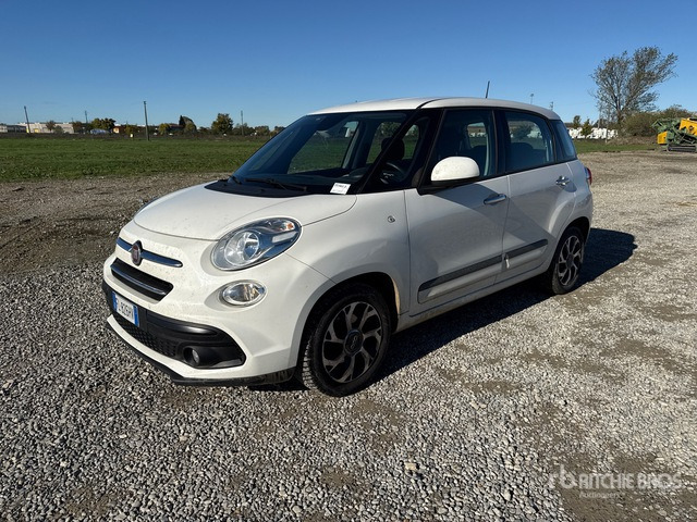 2017 Fiat 500L Automobile - Voiture: photos 3 2017 Fiat 500L Automobile - Voiture: photos 3