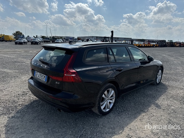 2021 Volvo V60 SW B4 D AUTOM. MOMENTUM BUSINESS Automobile - Voiture: photos 4 2021 Volvo V60 SW B4 D AUTOM. MOMENTUM BUSINESS Automobile - Voiture: photos 4