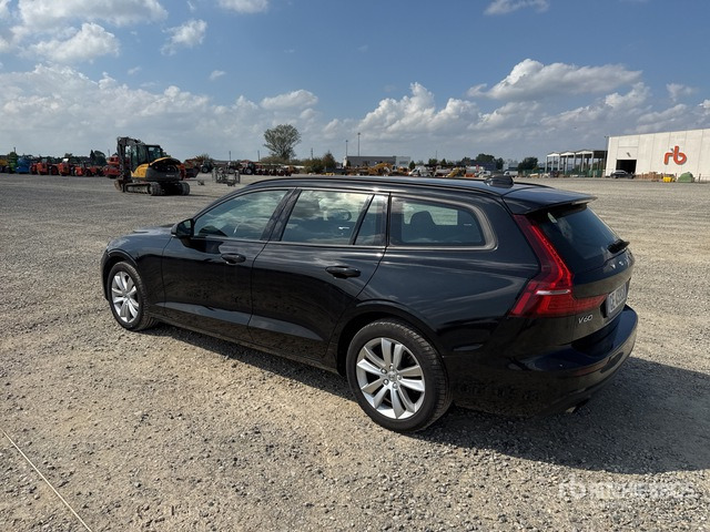 2021 Volvo V60 SW B4 D AUTOM. MOMENTUM BUSINESS Automobile - Voiture: photos 3 2021 Volvo V60 SW B4 D AUTOM. MOMENTUM BUSINESS Automobile - Voiture: photos 3