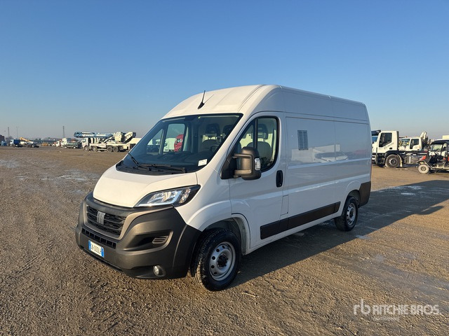 2023 Fiat Ducato 35 MH2 2.2 MJT3 140CV E6D-FIN Van Truck - Camion fourgon: photos 1 2023 Fiat Ducato 35 MH2 2.2 MJT3 140CV E6D-FIN Van Truck - Camion fourgon: photos 1