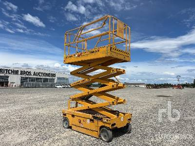 HAULOTTE COMPACT 10 Electric - Nacelle ciseaux: photos 1 HAULOTTE COMPACT 10 Electric - Nacelle ciseaux: photos 1