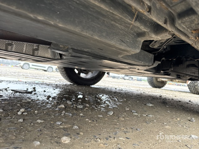 Land Rover Range Rover Velar SUV - SUV: photos 5 Land Rover Range Rover Velar SUV - SUV: photos 5