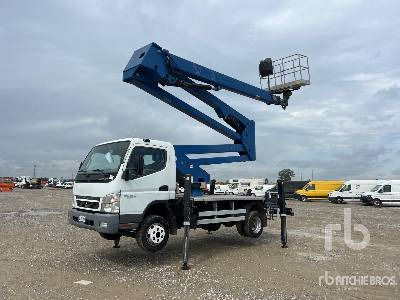 MITSUBISHI CANTER 6C15 2011 Socage DA 328 28 m on 4x2 - Camion avec nacelle: photos 1 MITSUBISHI CANTER 6C15 2011 Socage DA 328 28 m on 4x2 - Camion avec nacelle: photos 1