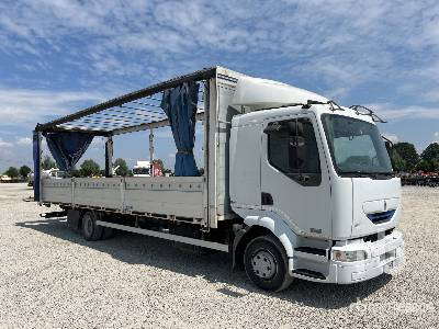 RENAULT VI 44ACA9 4x2 - Camion à rideaux coulissants: photos 4 RENAULT VI 44ACA9 4x2 - Camion à rideaux coulissants: photos 4