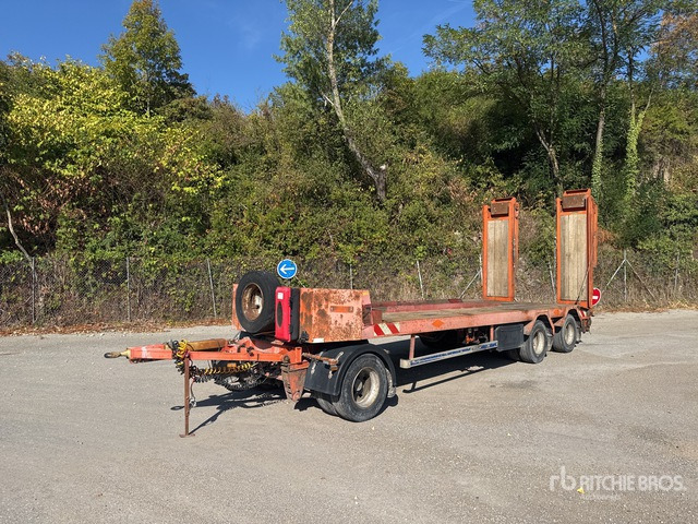 2003 TR AX R243WUL Tri/A Single Drop Remorque Port ... Lowboy Trailer - Remorque porte-voitures: photos 1 2003 TR AX R243WUL Tri/A Single Drop Remorque Port ... Lowboy Trailer - Remorque porte-voitures: photos 1