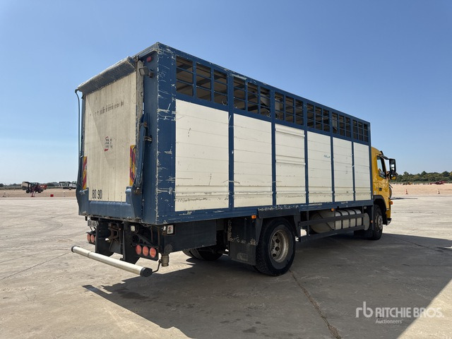 2003 Volvo FM12 420 4x2 Camion Betaillere Livestock Truck - Broyeur/ Épareuse: photos 3 2003 Volvo FM12 420 4x2 Camion Betaillere Livestock Truck - Broyeur/ Épareuse: photos 3