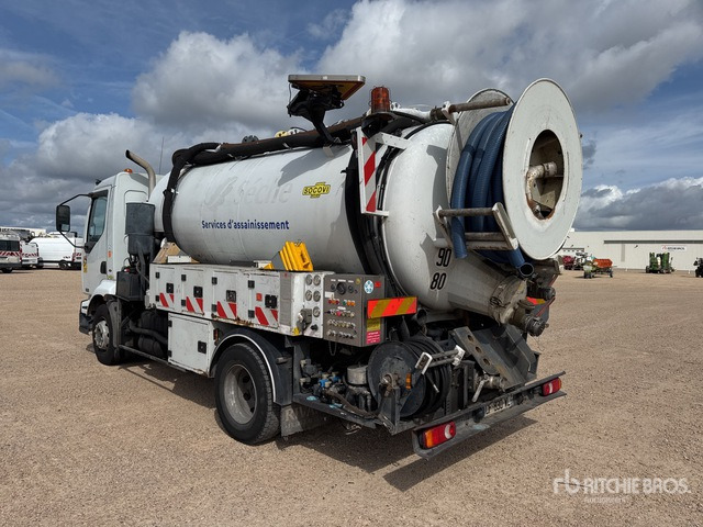 2005 Renault Midlum 220 dCi 2005 Rivard Cleanfos 16T on 4x2 ... Vacuum Excavator Truck - Camion hydrocureur: photos 3 2005 Renault Midlum 220 dCi 2005 Rivard Cleanfos 16T on 4x2 ... Vacuum Excavator Truck - Camion hydrocureur: photos 3