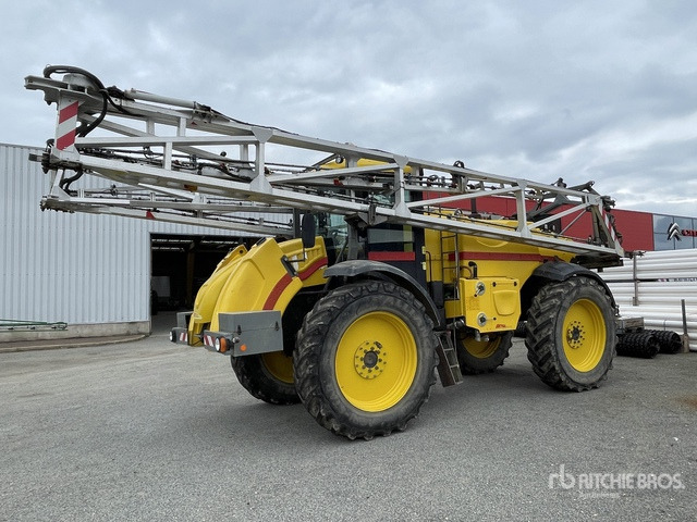 2007 Artec F40 36 m 4x4 High Clearance Pulveri ... Self-Propelled Sprayer - Pulvérisateur traîné: photos 2 2007 Artec F40 36 m 4x4 High Clearance Pulveri ... Self-Propelled Sprayer - Pulvérisateur traîné: photos 2