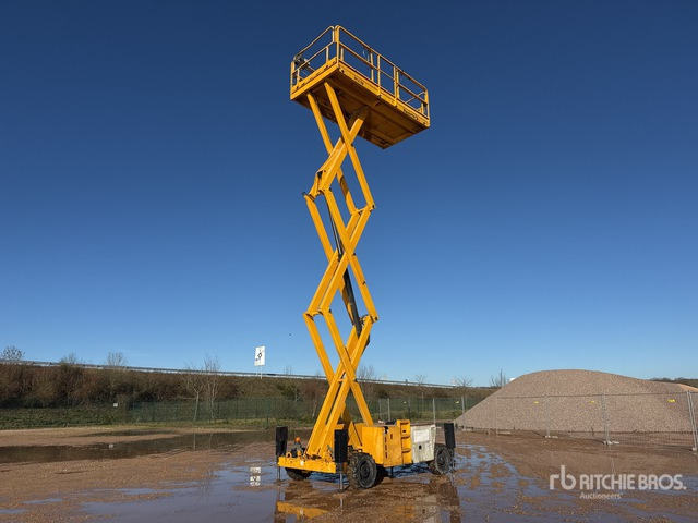 2007 Haulotte H12SX Nacelle Ciseau Scissor Lift - Nacelle ciseaux: photos 2 2007 Haulotte H12SX Nacelle Ciseau Scissor Lift - Nacelle ciseaux: photos 2