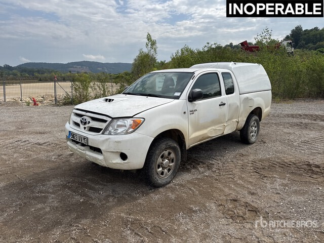 2007 Toyota Hilux 4x4 Crew Cab (Inoperable) Pickup - Pick-up: photos 2 2007 Toyota Hilux 4x4 Crew Cab (Inoperable) Pickup - Pick-up: photos 2