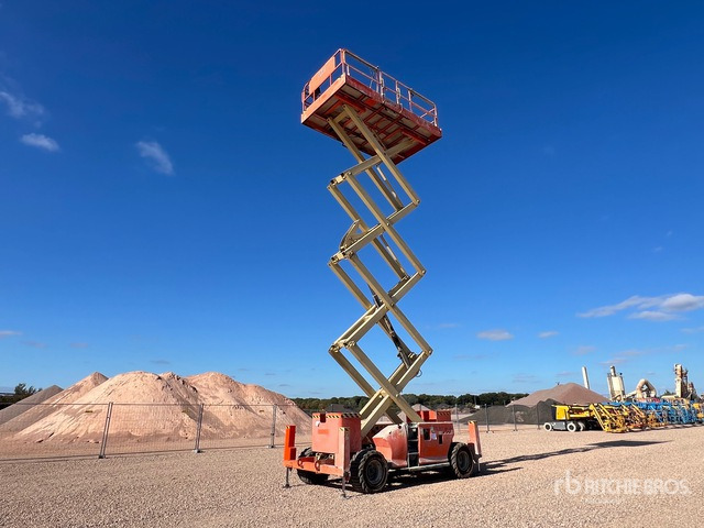 2008 JLG 4394 RT 4x4 Nacelle Ciseaux Scissor Lift - Nacelle ciseaux: photos 3 2008 JLG 4394 RT 4x4 Nacelle Ciseaux Scissor Lift - Nacelle ciseaux: photos 3